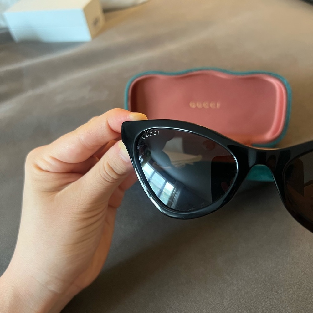 Gucci Cat Eye Acetate Sunglasses - Picture 6 of 11